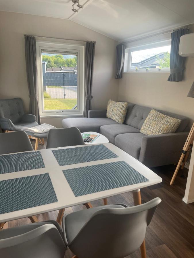 Ferienhaus Auszeit Am Guelser Moselbogen 20 In Koblenz Coblenza Exterior foto